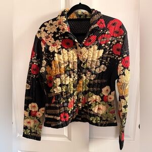 Lightweight Quilted Zip up Travel Jacket